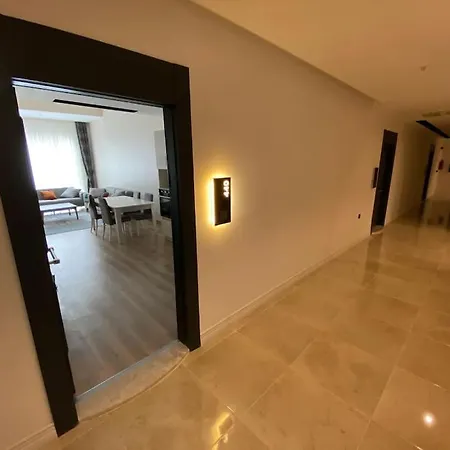 View With Wifi And Pool Apartment