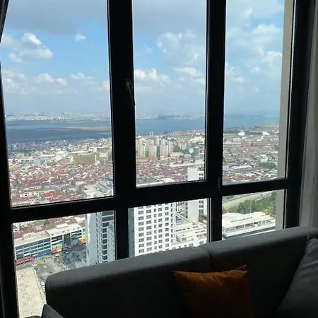 Apartment View With Wifi And Pool Istanbul