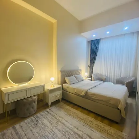 Apartment View With Wifi And Pool